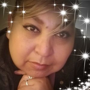 Meet your Posher, Olga flores